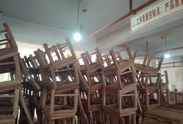 帶你走進紅木家具工廠的世界 傳統工藝與現代制造的完美融合